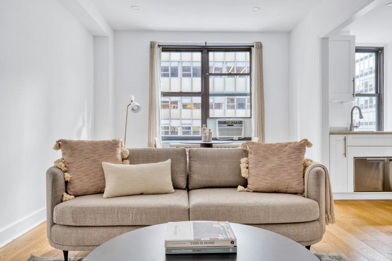 Midtown 1br W Doorman Wd Nr Grand Central Nyc-779 New York